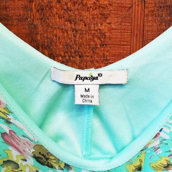 Papaya~Cropped Flowy Spaghetti Strap Cami~Medium - Picture 4 of 5
